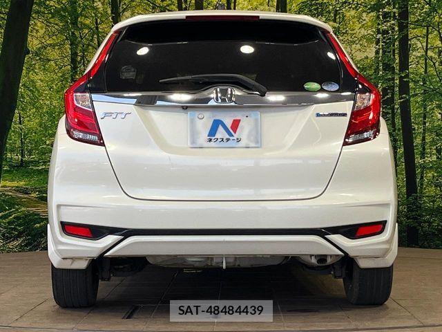 Honda FIT HYBRID 2017-12 7218621-14