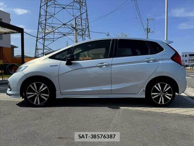 Honda FIT HYBRID 2019-07 7218633-10