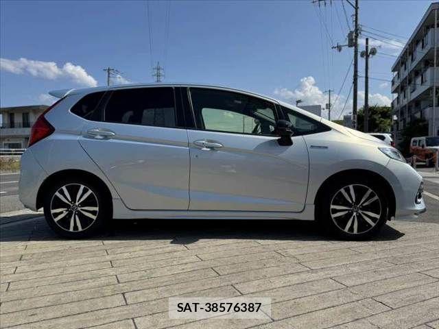 Honda FIT HYBRID 2019-07 7218633-11