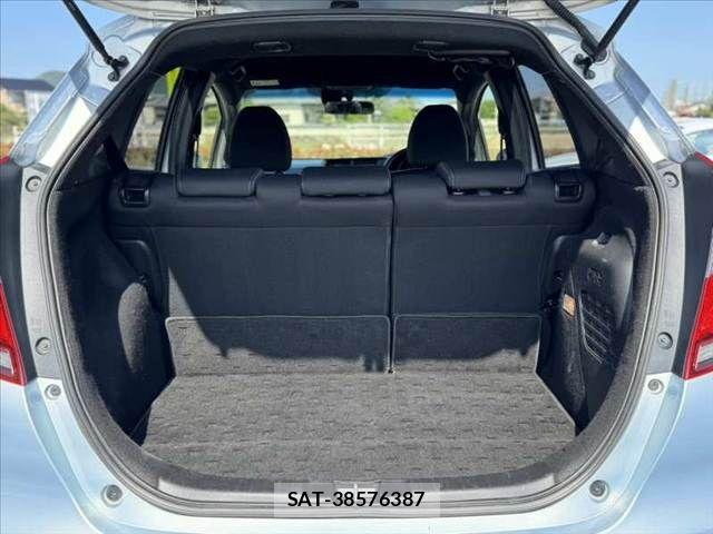 Honda FIT HYBRID 2019-07 7218633-19