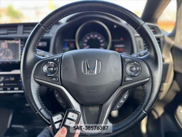 Honda FIT HYBRID 2019-07 7218633-5