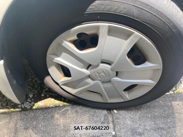 Honda FIT HYBRID 2013-08 7218592-5