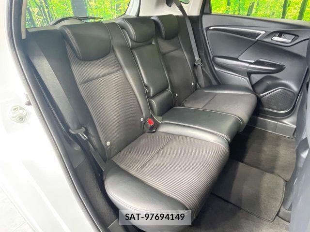 Honda FIT HYBRID 2019-06 7218630-9