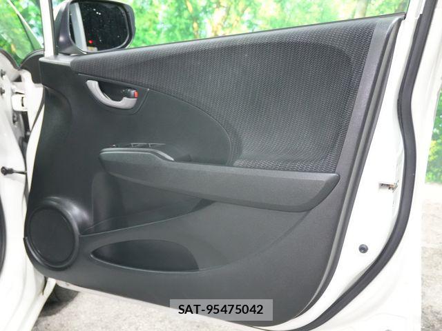 Honda FIT HYBRID 2011-12 7218588-21