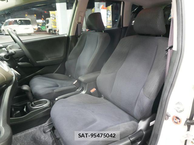Honda FIT HYBRID 2011-12 7218588-24