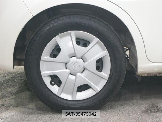 Honda FIT HYBRID 2011-12 7218588-29