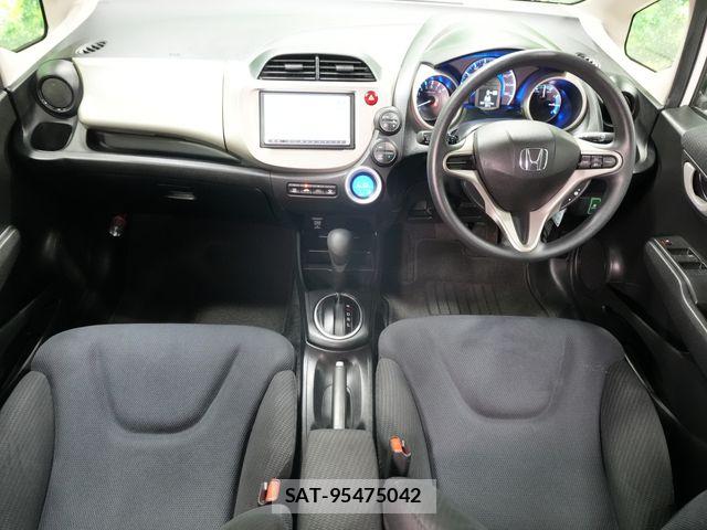 Honda FIT HYBRID 2011-12 7218588-5