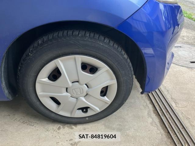 Honda FIT HYBRID 2012-07 7218582-4