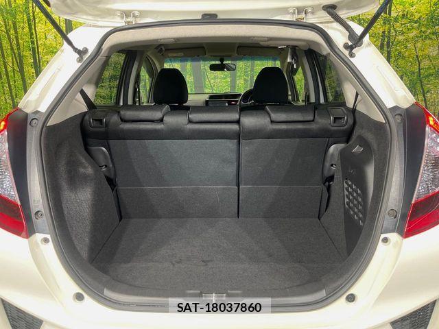 Honda FIT HYBRID 2015-01 7218607-9