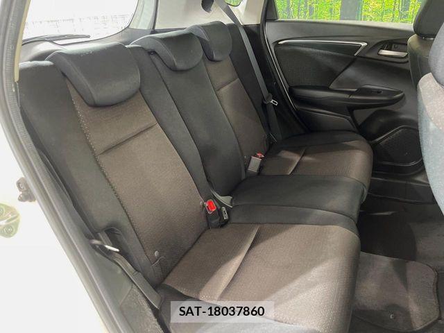 Honda FIT HYBRID 2015-01 7218607-8