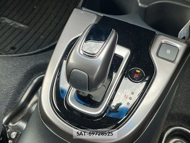 Honda FIT HYBRID 2019-06 7218631-19
