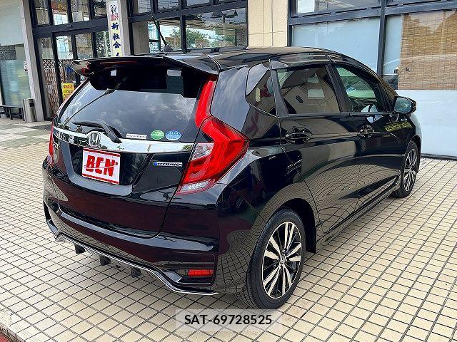 Honda FIT HYBRID 2019-06 7218631-2