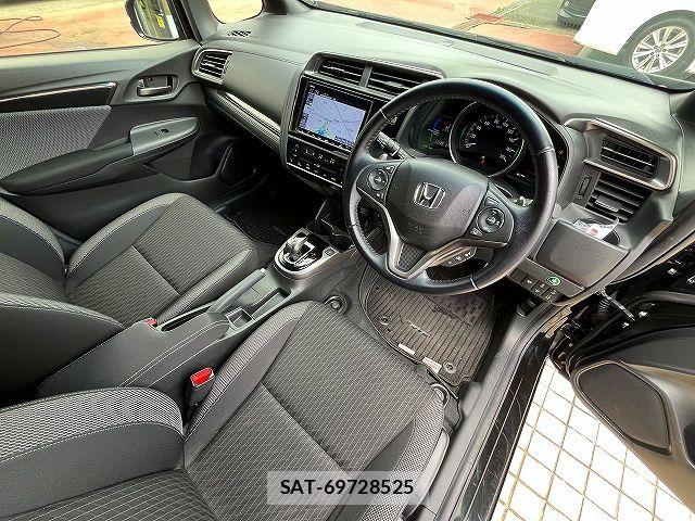 Honda FIT HYBRID 2019-06 7218631-3