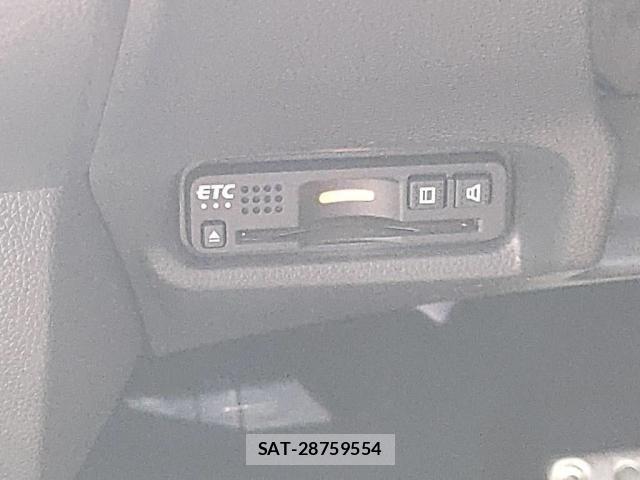 Honda FIT HYBRID 2017-12 7218618-18