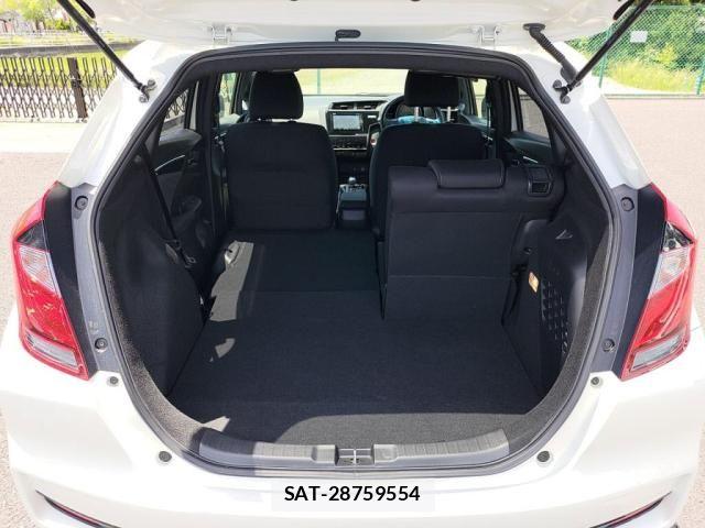 Honda FIT HYBRID 2017-12 7218618-25
