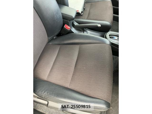 Honda FIT HYBRID 2013-06 7218591-11