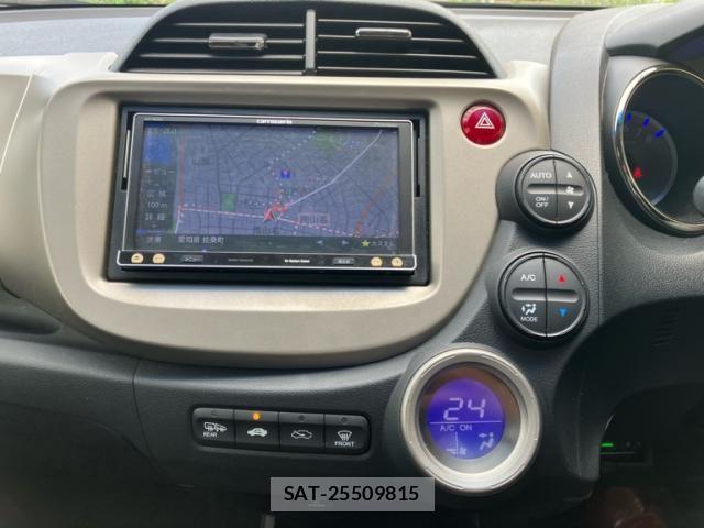 Honda FIT HYBRID 2013-06 7218591-17
