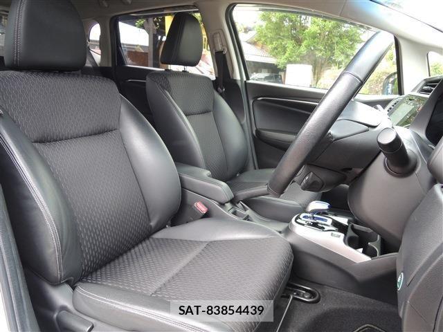 Honda FIT HYBRID 2013-12 7218595-18