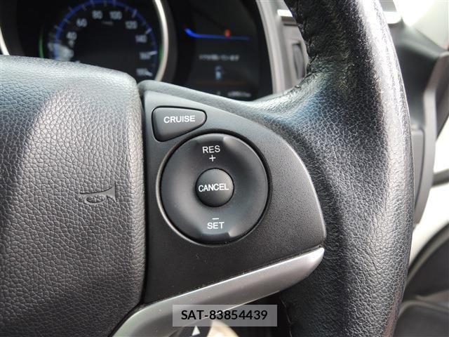 Honda FIT HYBRID 2013-12 7218595-26
