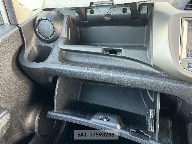 Honda FIT HYBRID 2011-05 7218581-11