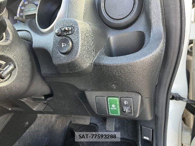Honda FIT HYBRID 2011-05 7218581-16