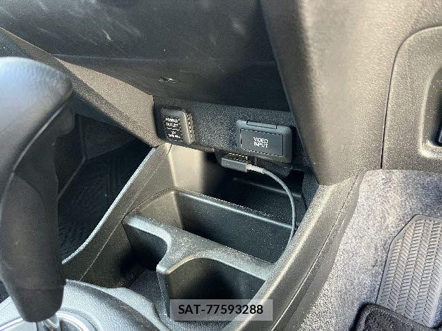 Honda FIT HYBRID 2011-05 7218581-21