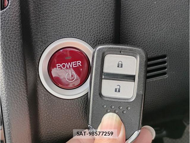 Honda FIT HYBRID 2016-02 7218616-11
