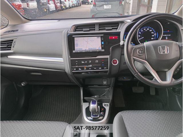 Honda FIT HYBRID 2016-02 7218616-1