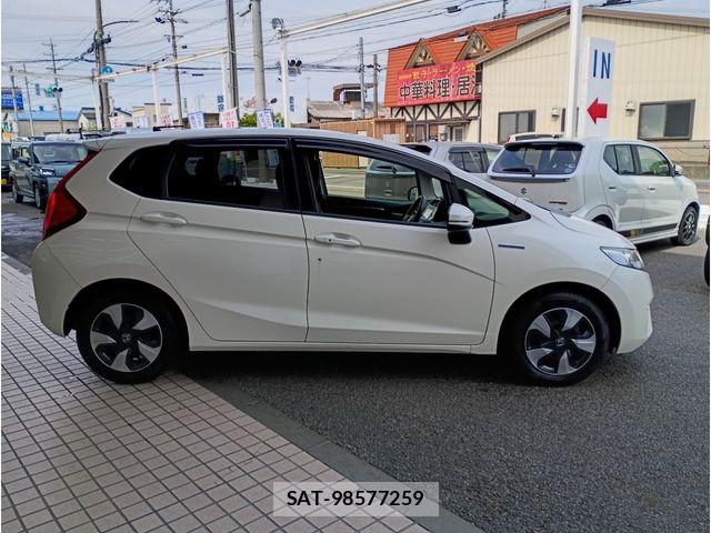 Honda FIT HYBRID 2016-02 7218616-3