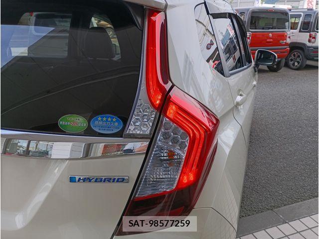 Honda FIT HYBRID 2016-02 7218616-5