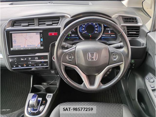 Honda FIT HYBRID 2016-02 7218616-8