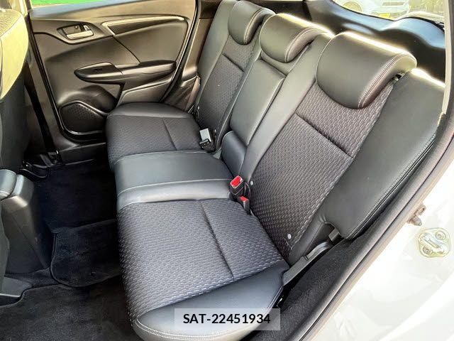 Honda FIT HYBRID 2015-10 7218610-12