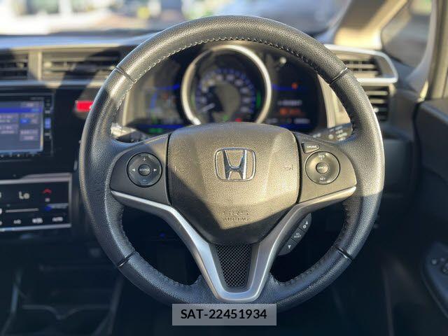 Honda FIT HYBRID 2015-10 7218610-13