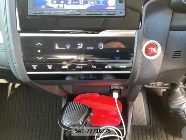 Honda FIT HYBRID 2016-03 7218617-17
