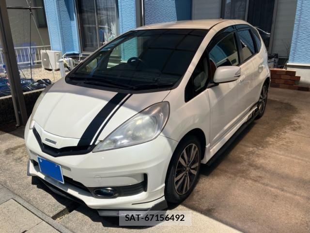 Honda FIT HYBRID 2013-01 7218590-0
