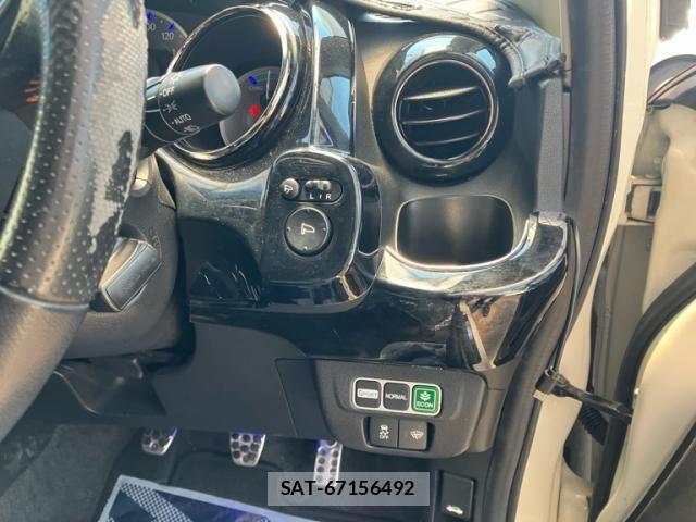 Honda FIT HYBRID 2013-01 7218590-10