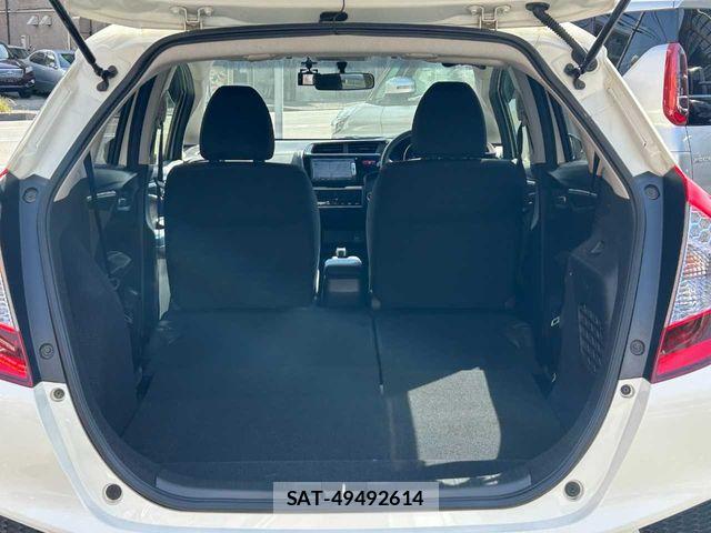 Honda FIT HYBRID 2015-06 7218611-18