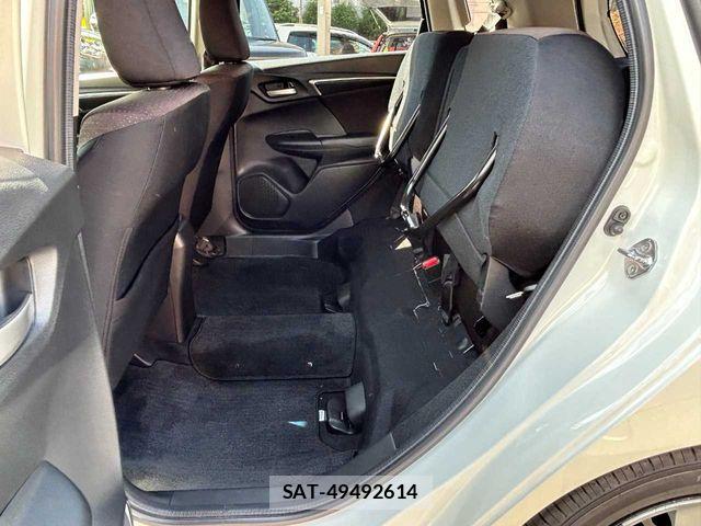 Honda FIT HYBRID 2015-06 7218611-19