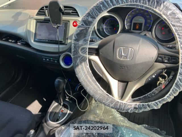 Honda FIT HYBRID 2013-04 7250807-15