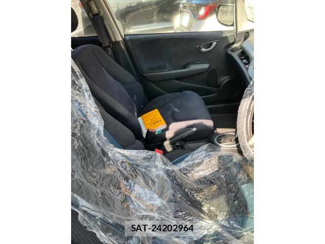 Honda FIT HYBRID 2013-04 7250807-16