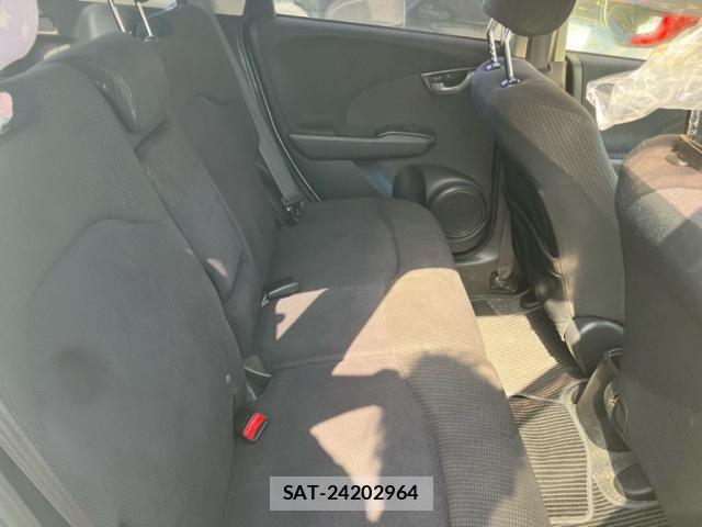 Honda FIT HYBRID 2013-04 7250807-17