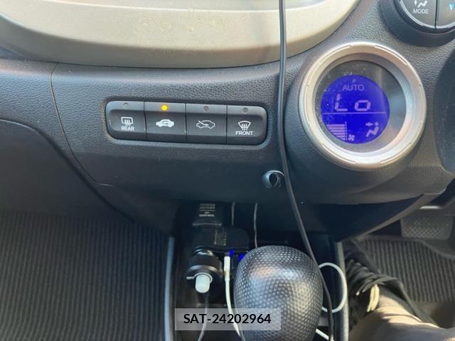 Honda FIT HYBRID 2013-04 7250807-21