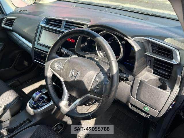 Honda FIT HYBRID 2015-07 7250802-10