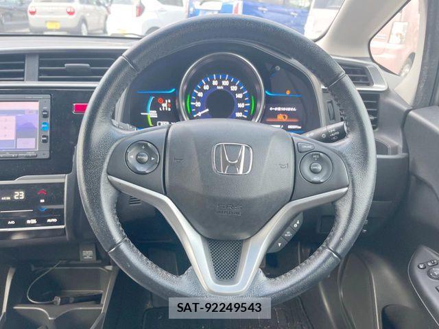 Honda FIT HYBRID 2016-07 7250805-11