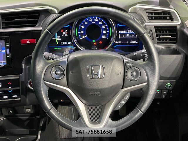 Honda FIT HYBRID 2016-08 7250804-11