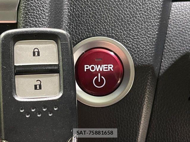 Honda FIT HYBRID 2016-08 7250804-7