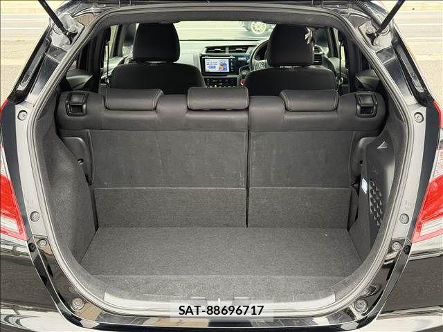 Honda FIT HYBRID 2018-06 7271893-10