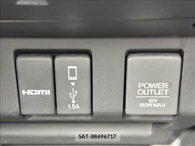 Honda FIT HYBRID 2018-06 7271893-13