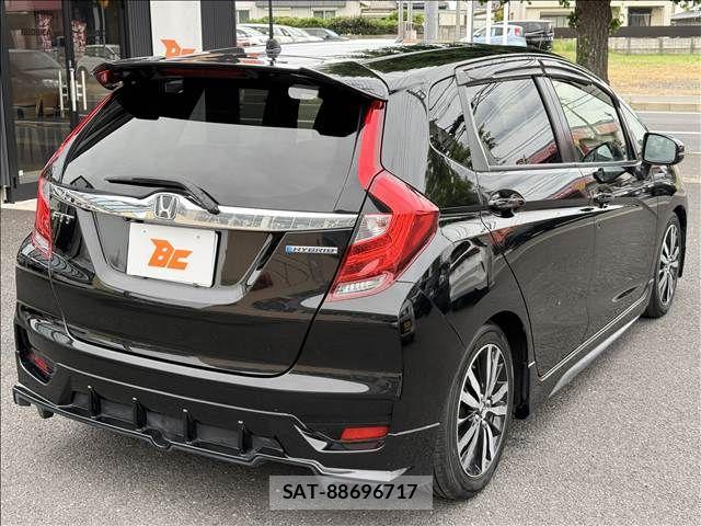 Honda FIT HYBRID 2018-06 7271893-23