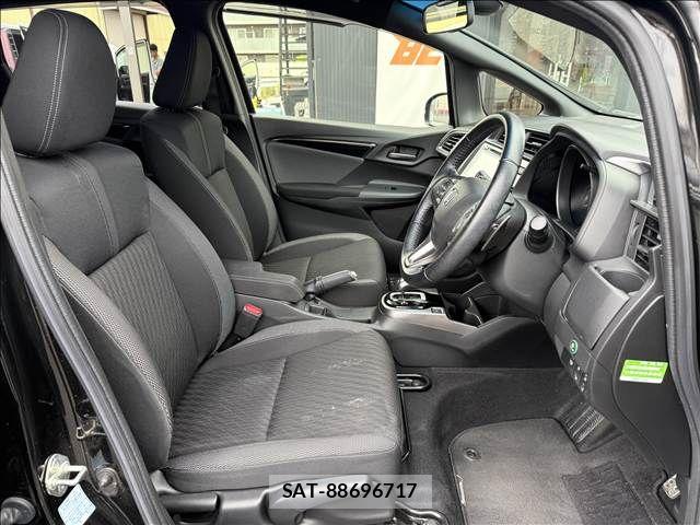 Honda FIT HYBRID 2018-06 7271893-8